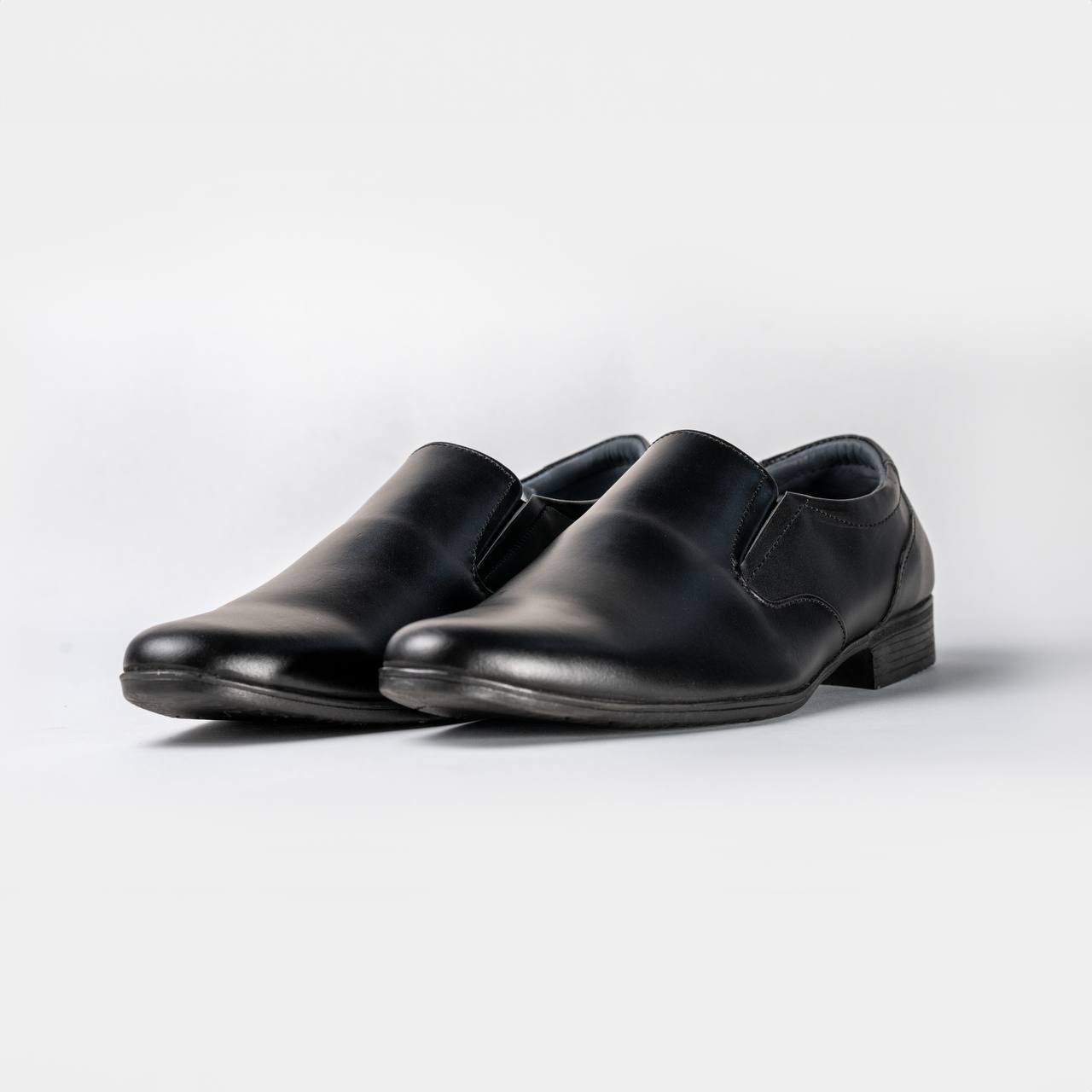 Kyshoo Streamline Slip-On – Premium Leather